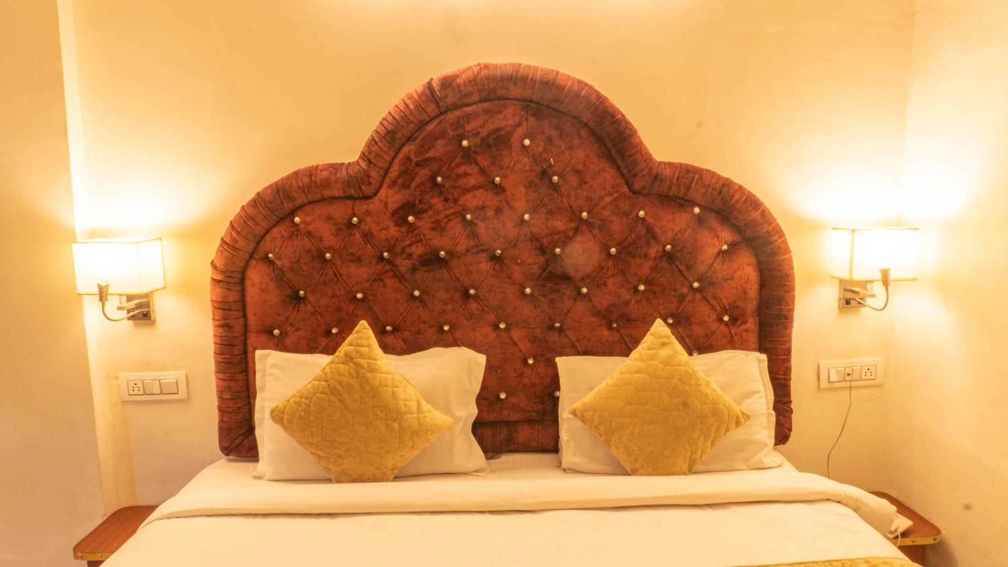The Neeraj Palace リシケーシュ エクステリア 写真